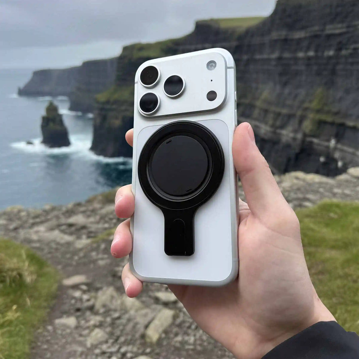 Snap Grip Stand